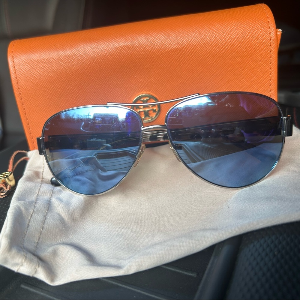 Tory Burch Silver Aviator Sunglasses with Orange Case